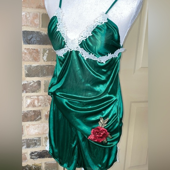 3 Pc Emerald Green Pajama Set Embroidered Flower & Lace Cami Shorts & Pants Sz M - Picture 12 of 15